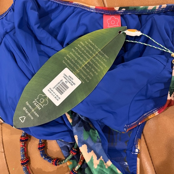 Farm Rio Chevron Toucan One Piece Blue Swimsuit 
Size XS - Picture 7 of 7